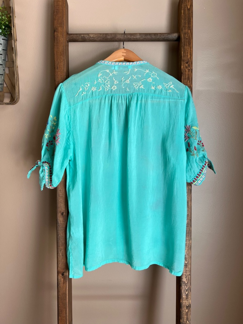 Johnny Was Turquoise Embroidered V-Neck Tunic - Picture 3 of 9